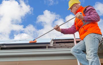 Cyffylliog soft wash roof cleaning